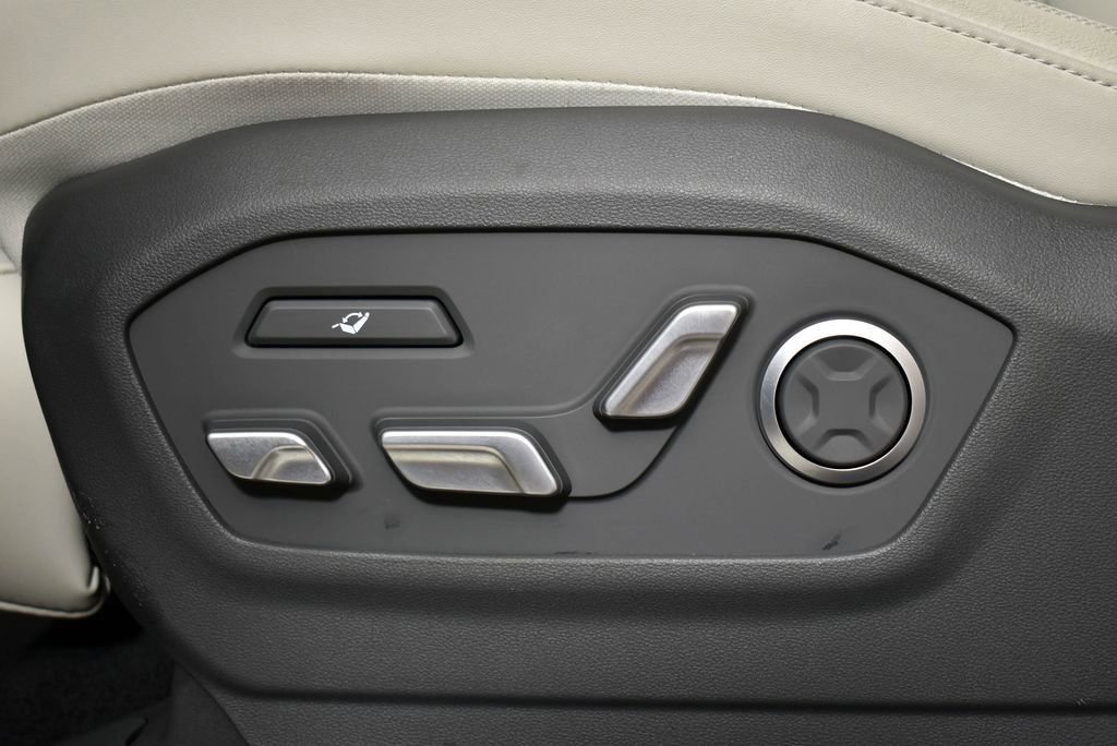 Used 2024 Hyundai Santa Fe Calligraphy image 14