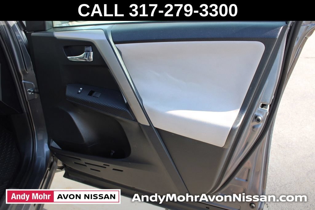 Used 2014 Toyota RAV4 XLE AWD/4WD image 19