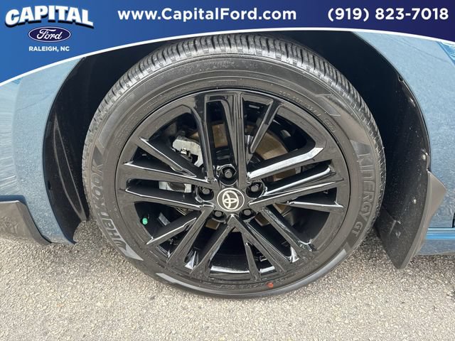 Used 2025 Toyota Camry SE w/ Convenience Package FWD image 13