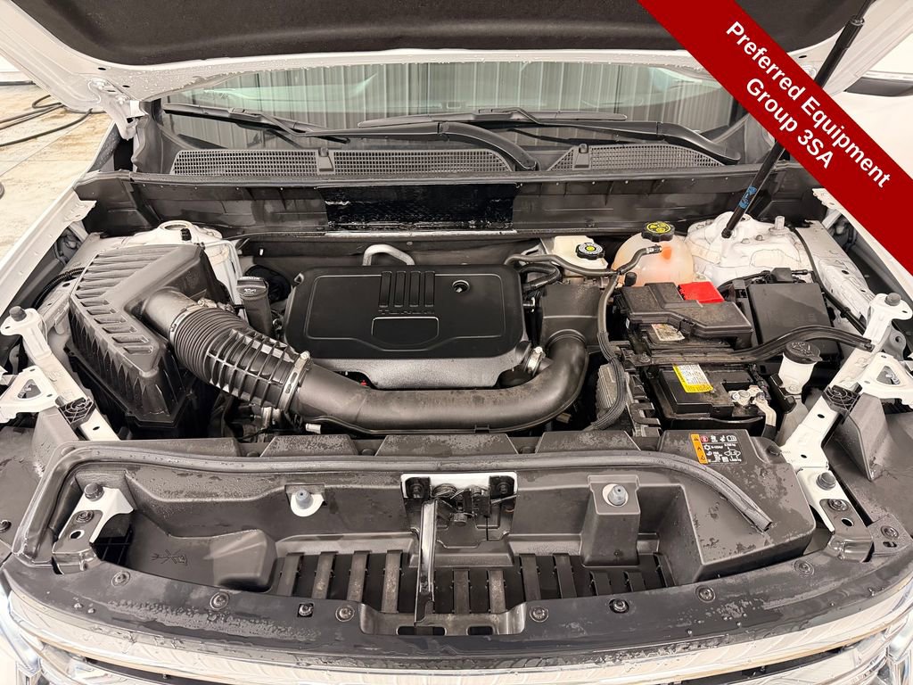 Used 2023 GMC Acadia SLE w/ Driver Convenience Package image 24