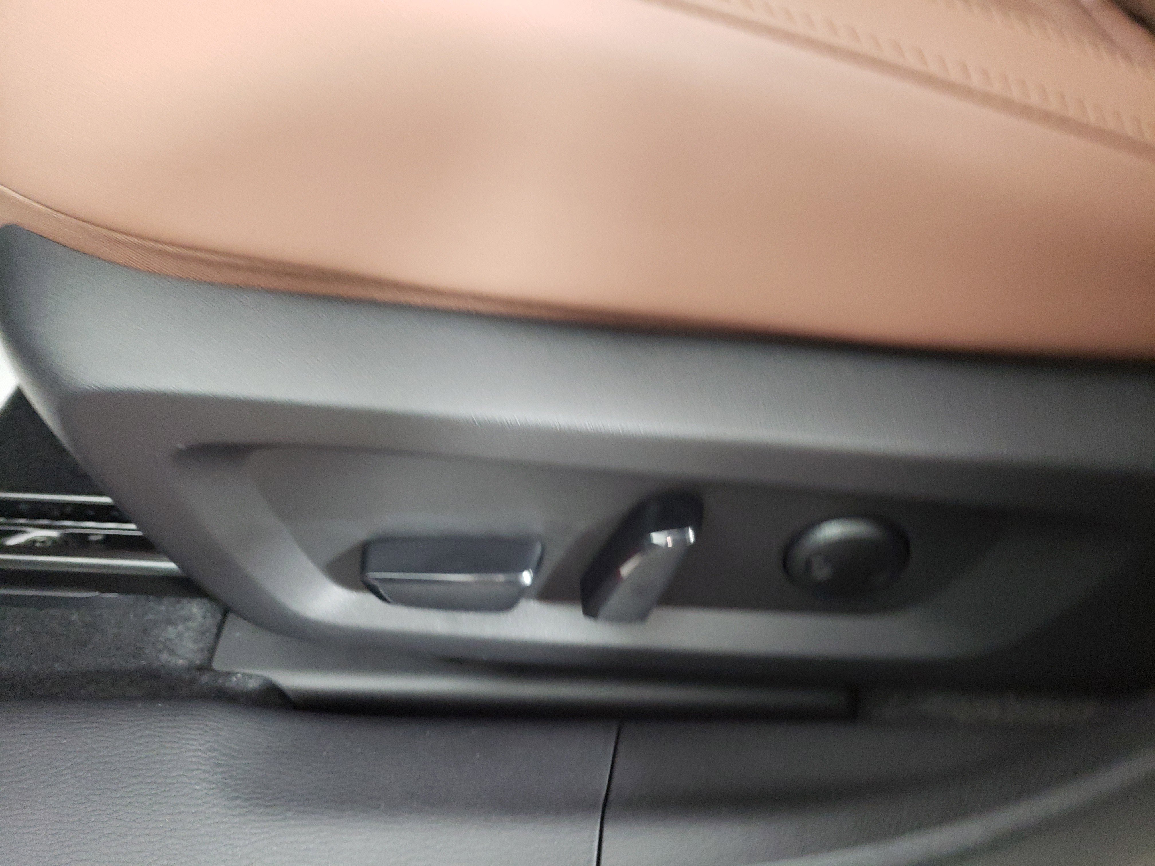 New 2025 Mitsubishi Outlander SEL image 10