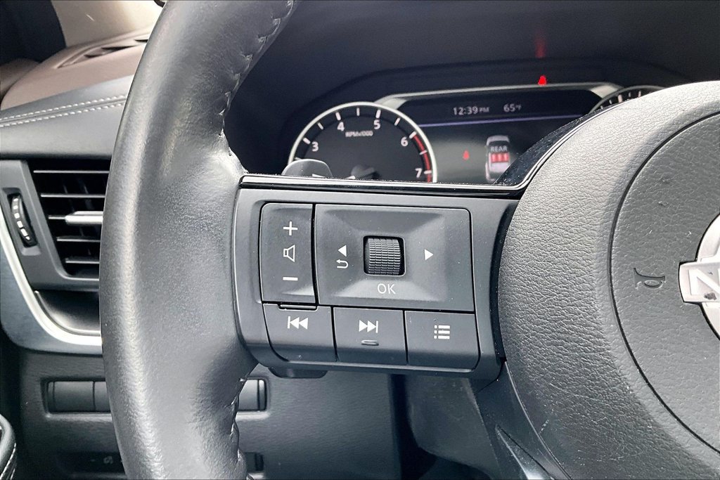 Used 2023 Nissan Rogue SV w/ SV Premium B Package AWD/4WD image 12