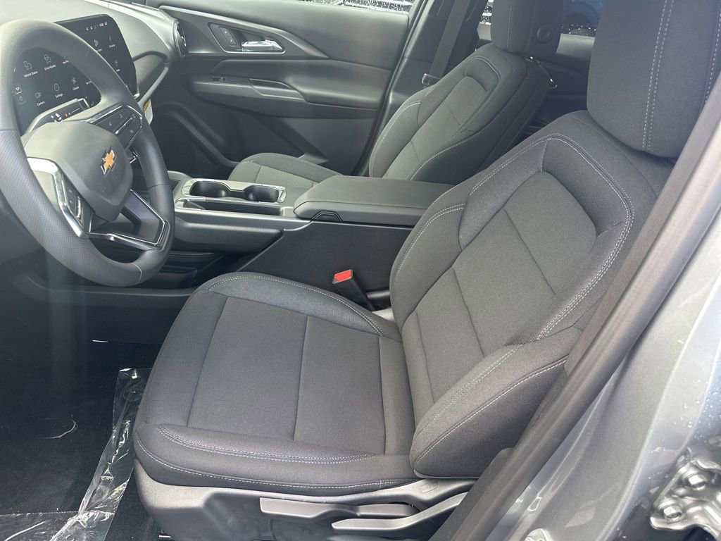 New 2026 Chevrolet Equinox EV LT image 8