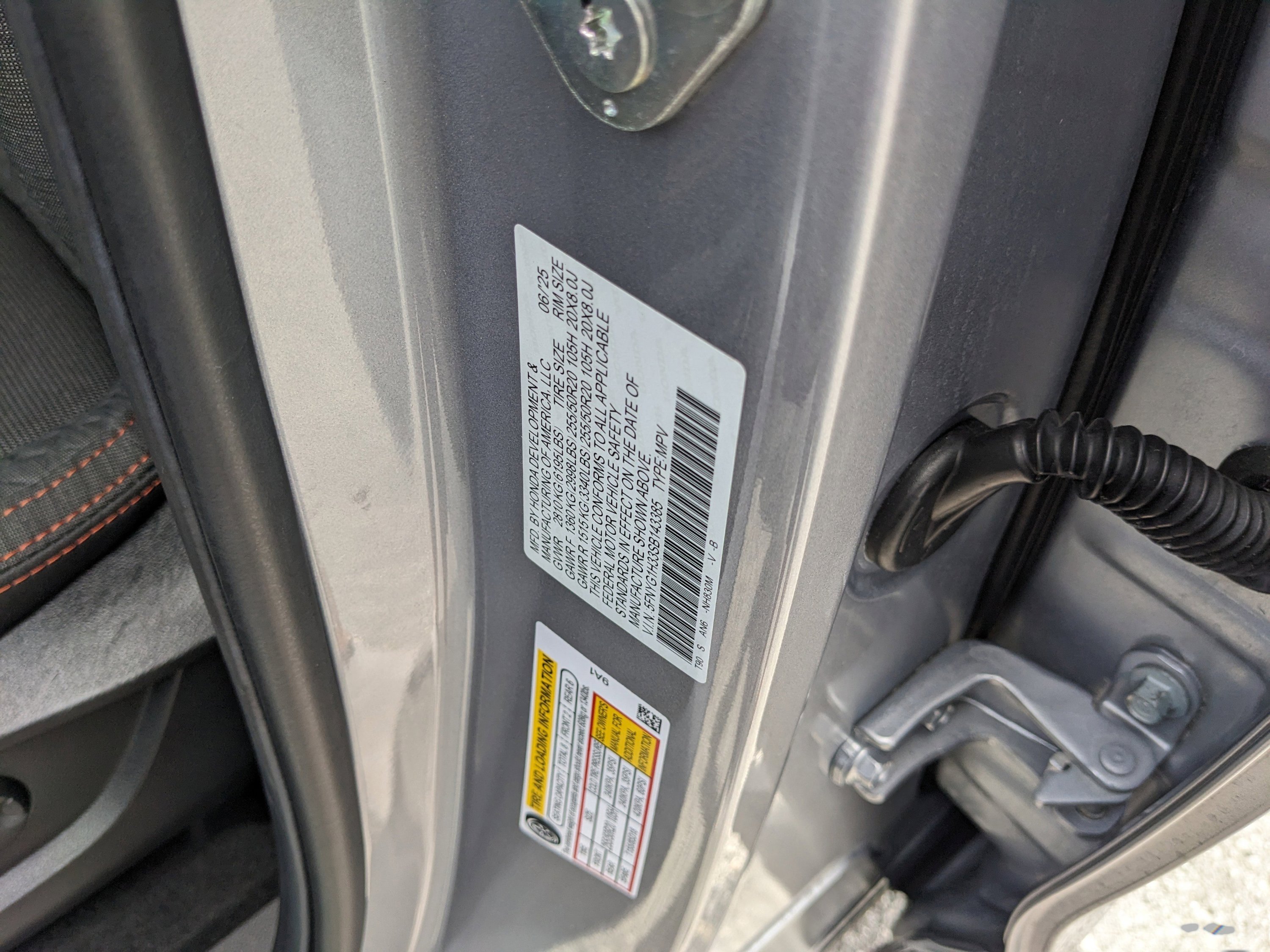 Used 2025 Honda Pilot Sport image 42