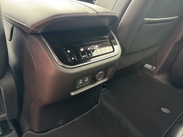 New 2026 Nissan Armada SL w/ Captain's Chari Seat Package image 19