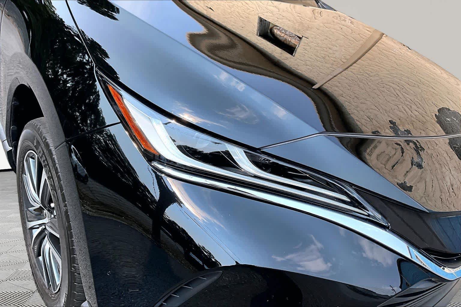 Certified 2024 Toyota Venza LE AWD/4WD image 28