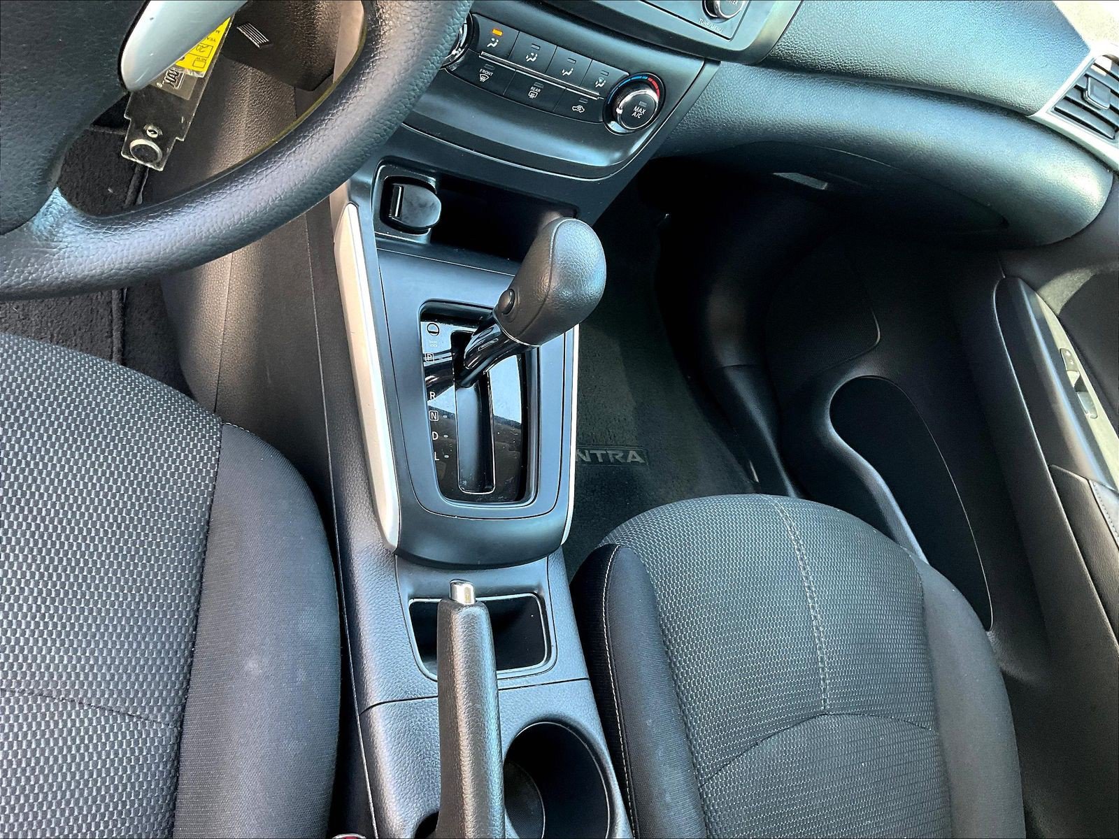 Used 2017 Nissan Sentra S FWD image 20