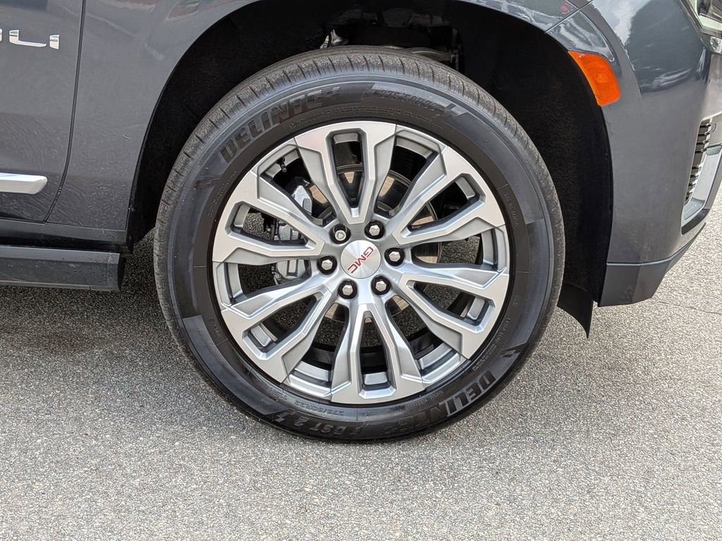 Used 2021 GMC Yukon Denali w/ Denali Ultimate Package image 11