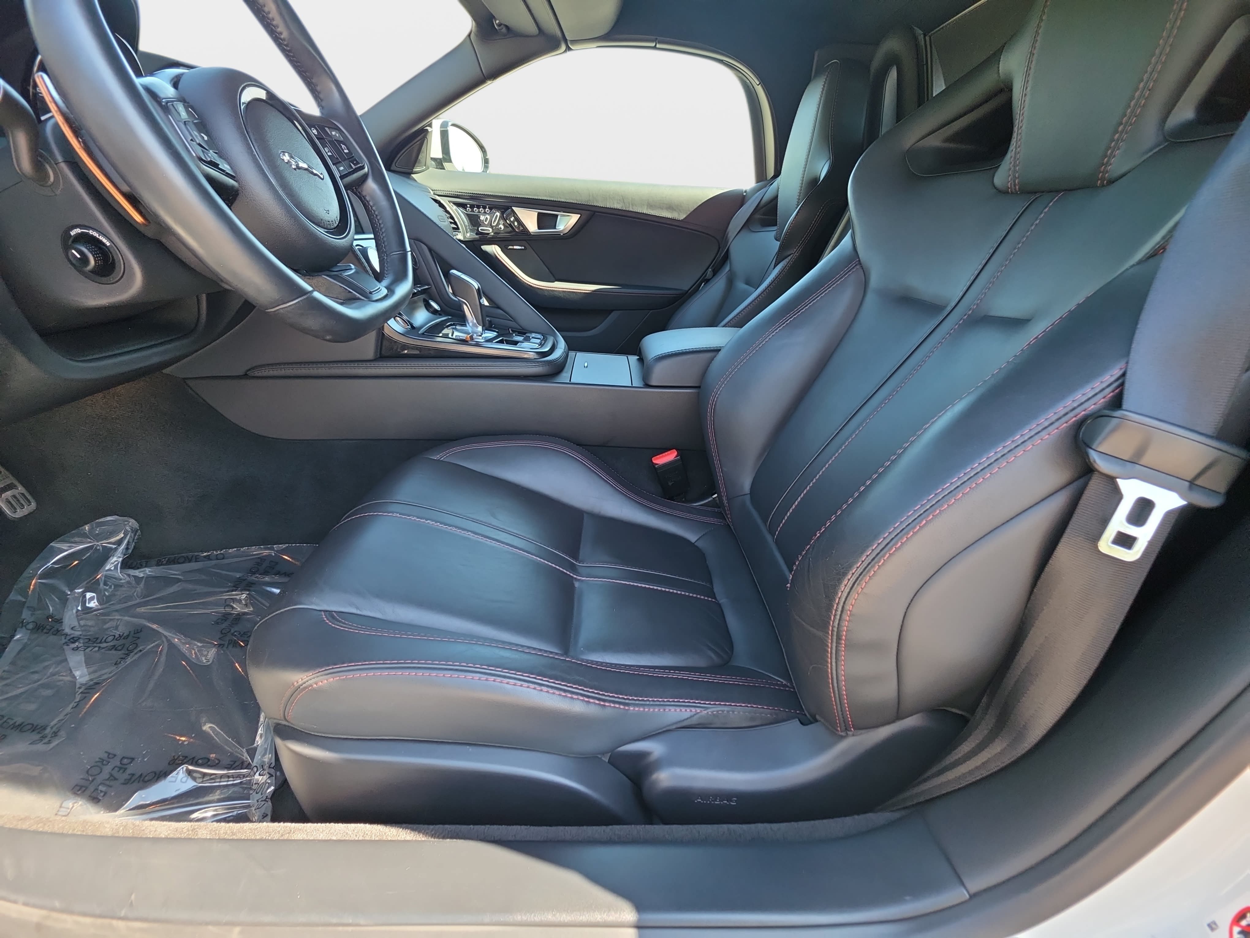 Used 2015 Jaguar F-TYPE S RWD image 13
