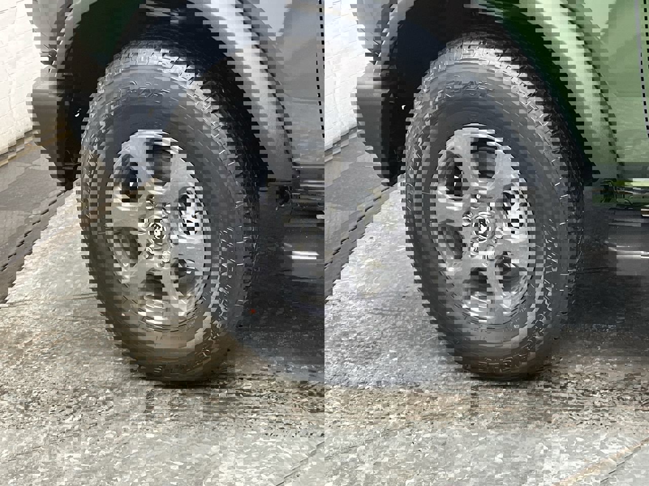 Certified 2024 Ford Bronco Big Bend image 29