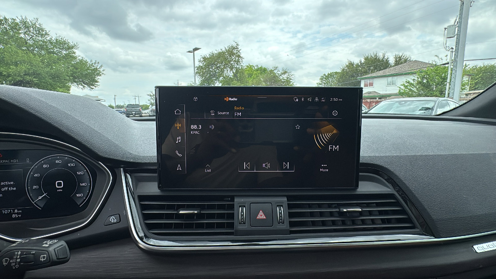 Used 2025 Audi Q5 e Premium image 17