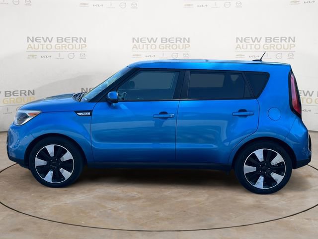 Used 2016 Kia Soul + w/ Designer's Package FWD image 2