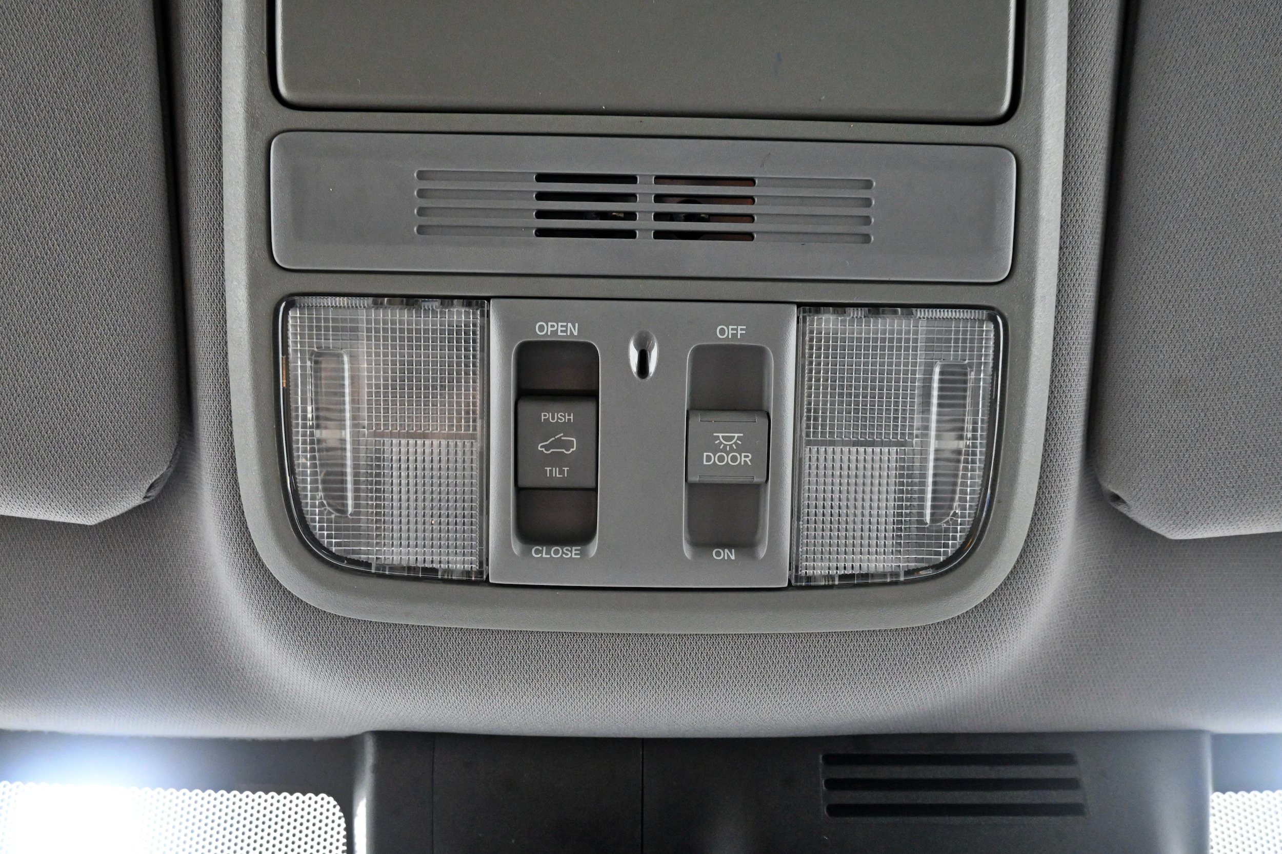 Used 2018 Honda CR-V EX image 16