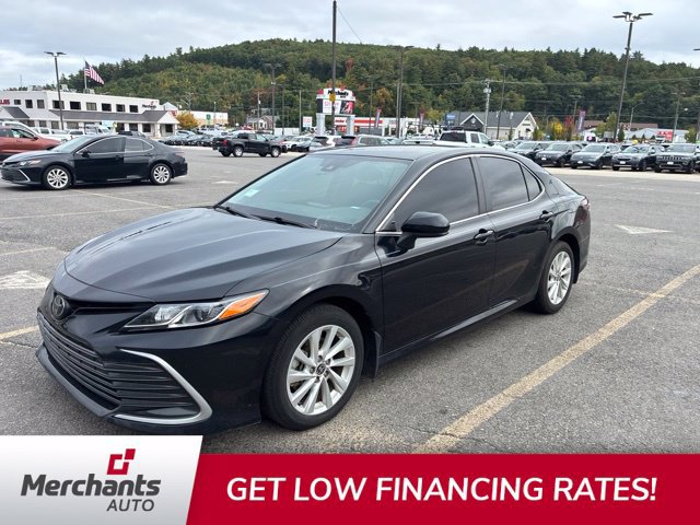 Used 2024 Toyota Camry LE FWD image 3