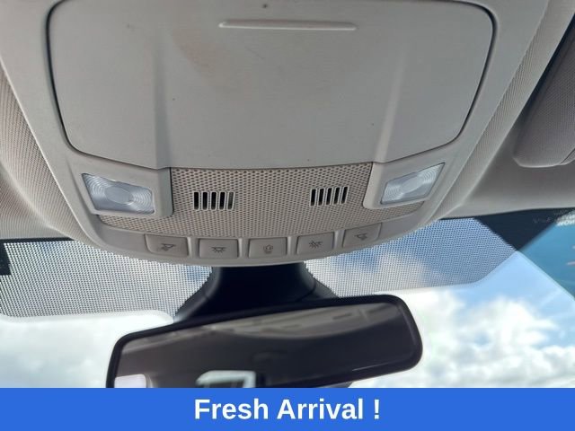 Used 2022 Ford Edge Titanium image 9