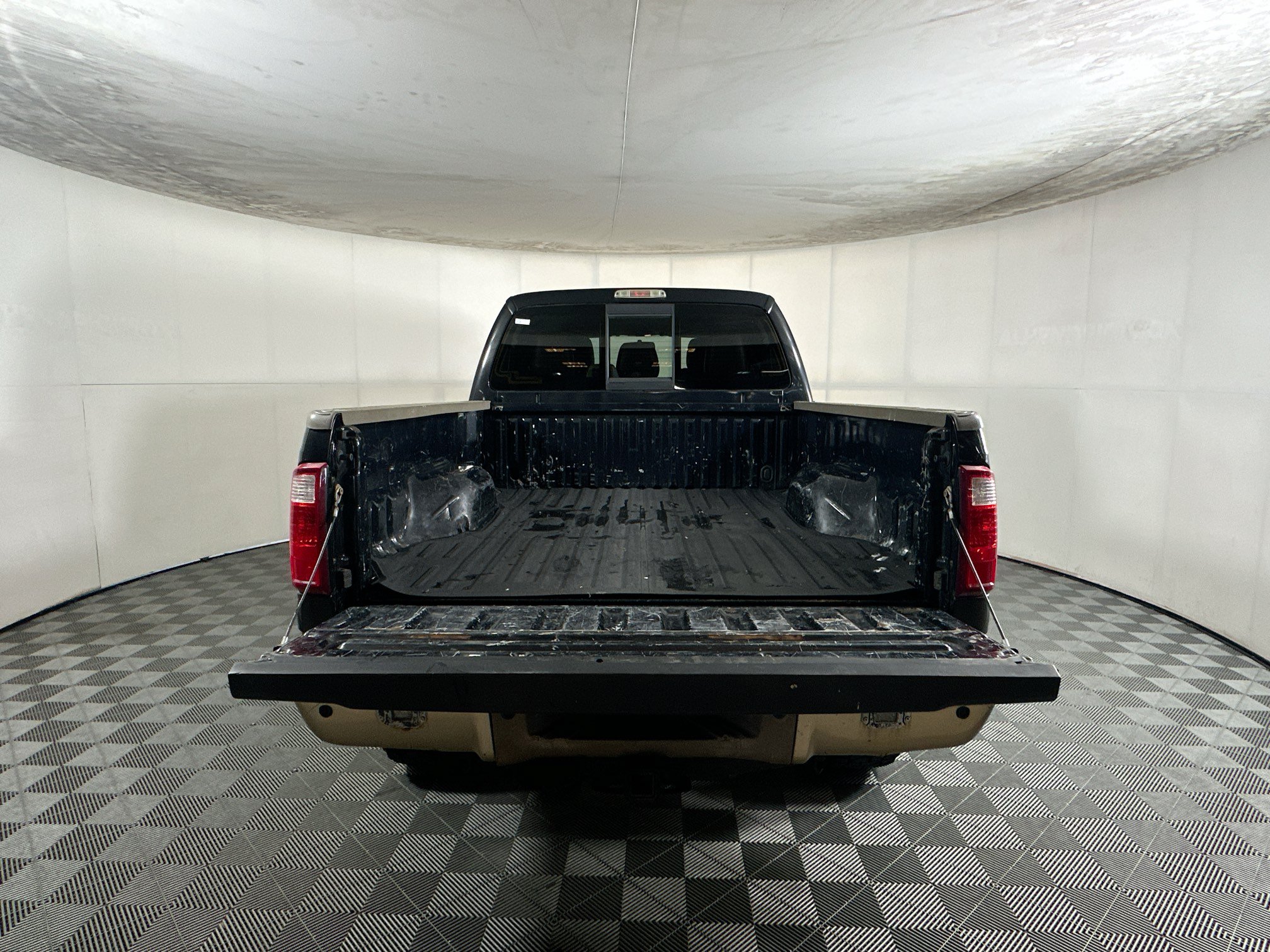 Used 2014 Ford F350 King Ranch w/ Snow Plow Prep Package AWD/4WD image 30