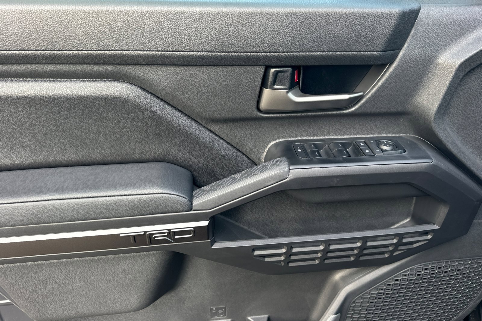 New 2025 Toyota Tacoma TRD Off-Road image 11