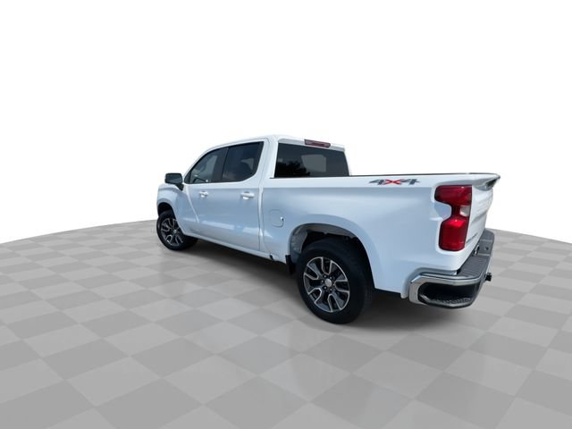 Used 2024 Chevrolet Silverado 1500 LT AWD/4WD image 6