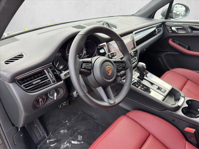Used 2026 Porsche Macan Turbo image 10