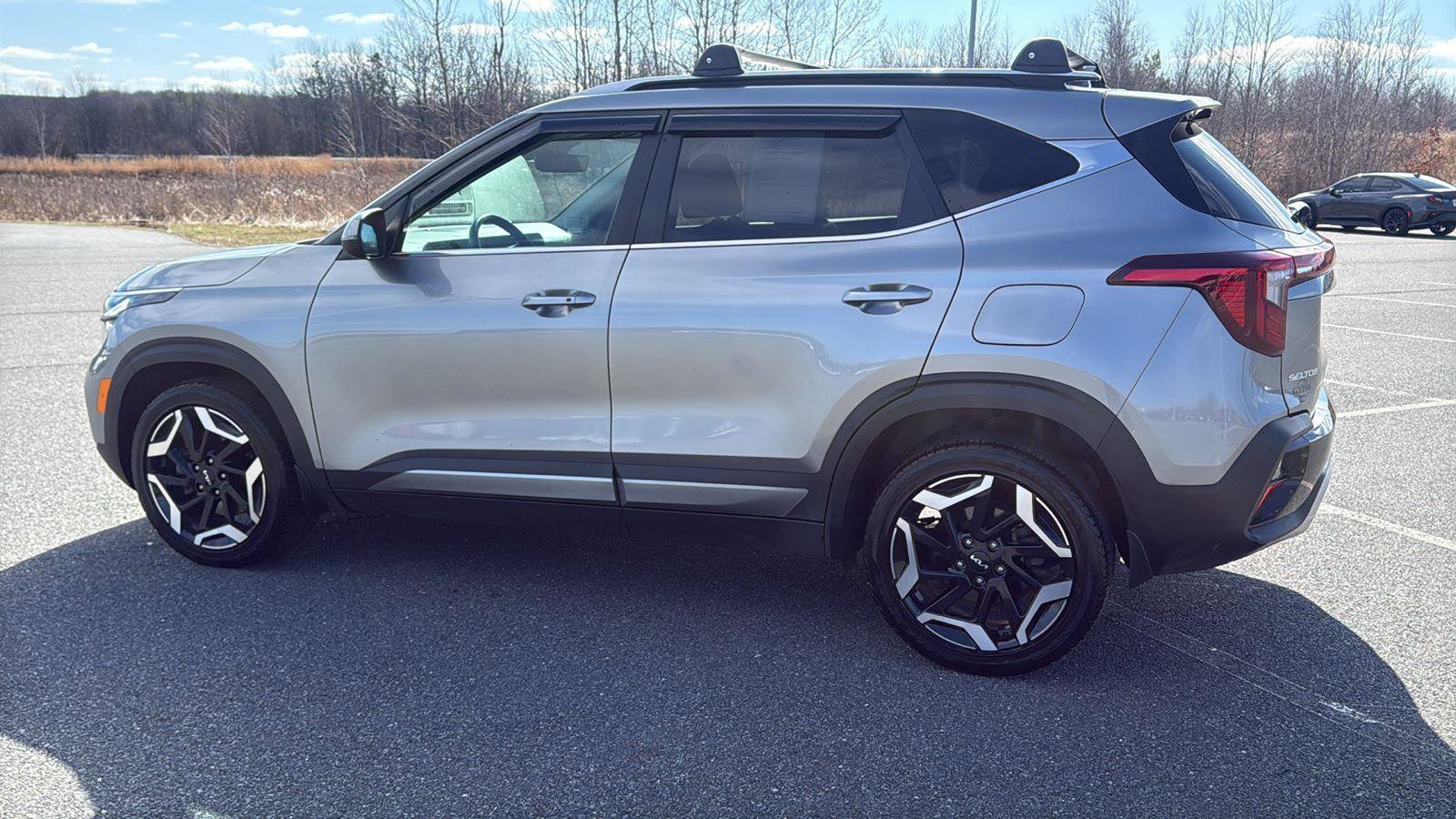 Used 2024 Kia Seltos SX image 11
