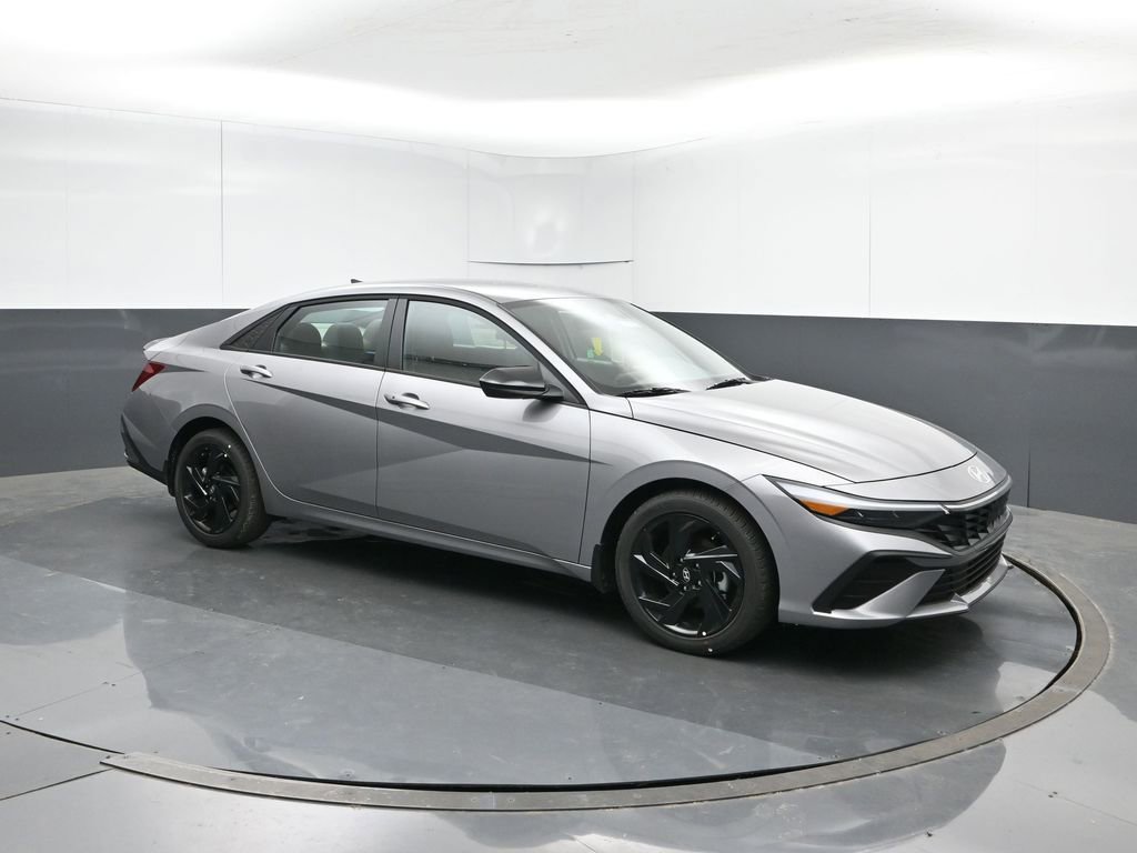 New 2026 Hyundai Elantra Sport image 7