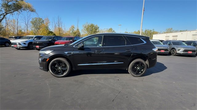 Certified 2023 Buick Enclave Essence w/ Sport Touring Edition image 5