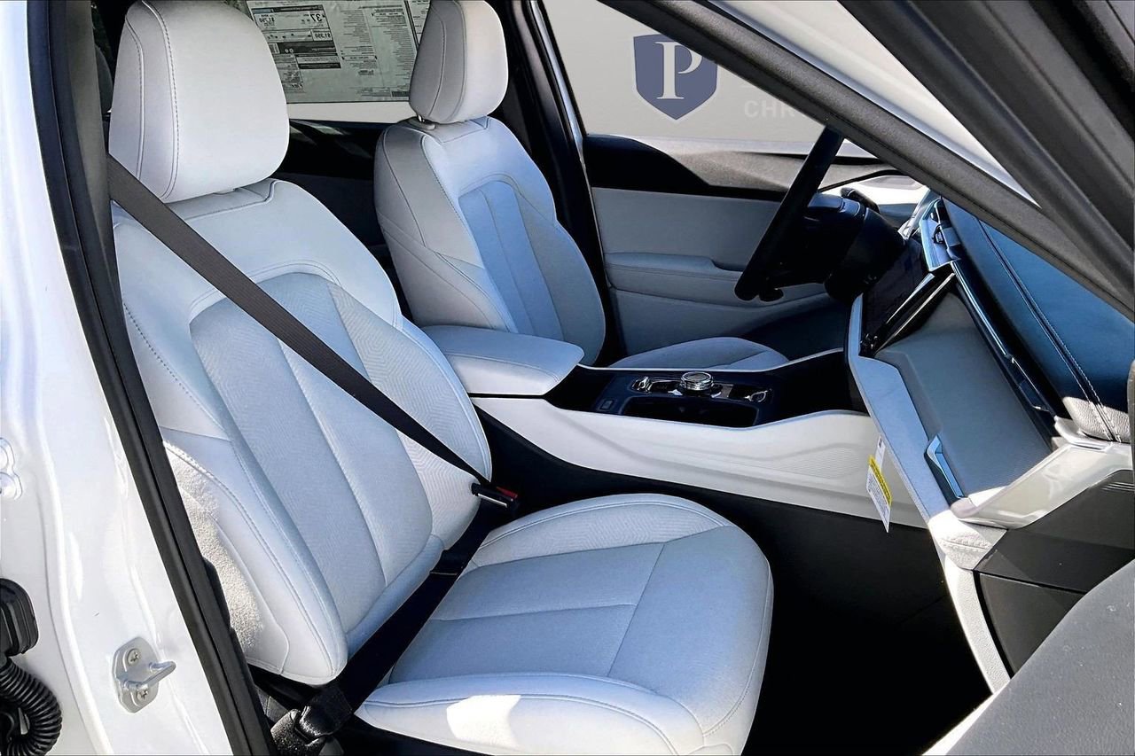 New 2026 Jeep Cherokee Laredo image 22