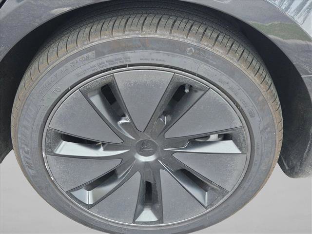 Used 2025 Tesla Model 3 Long Range RWD image 5