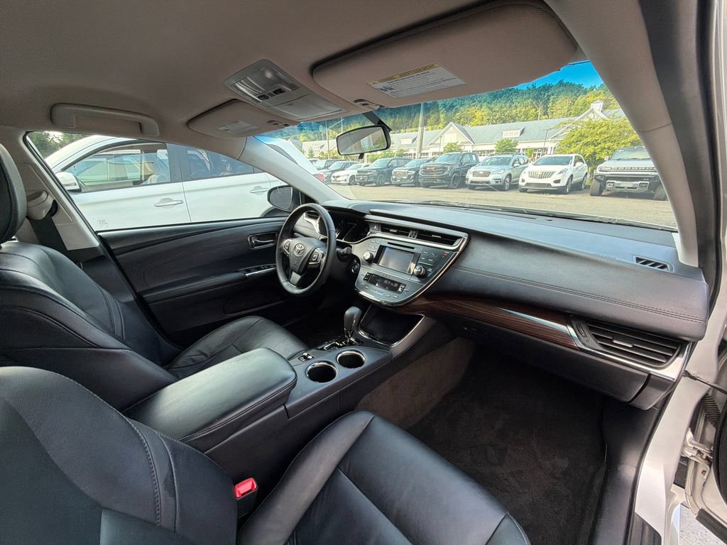 Used 2013 Toyota Avalon XLE FWD image 41