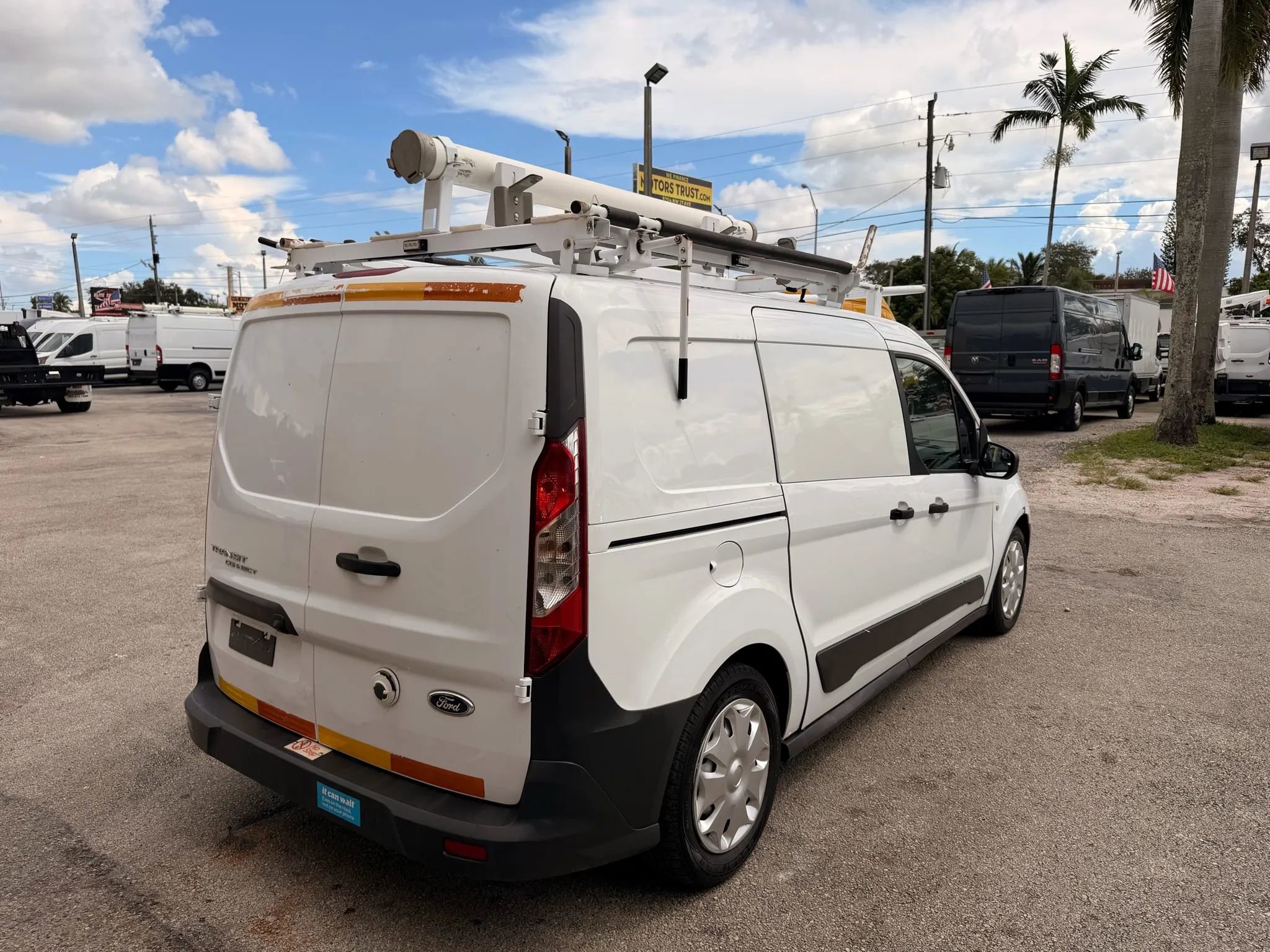 Used 2016 Ford Transit Connect XL image 8