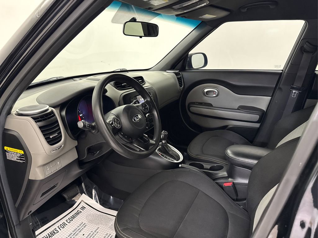 Used 2016 Kia Soul + image 24