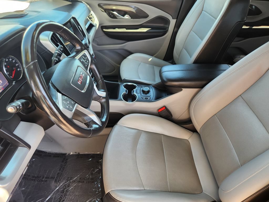 Used 2022 GMC Terrain SLT w/ Infotainment Package II AWD/4WD image 4