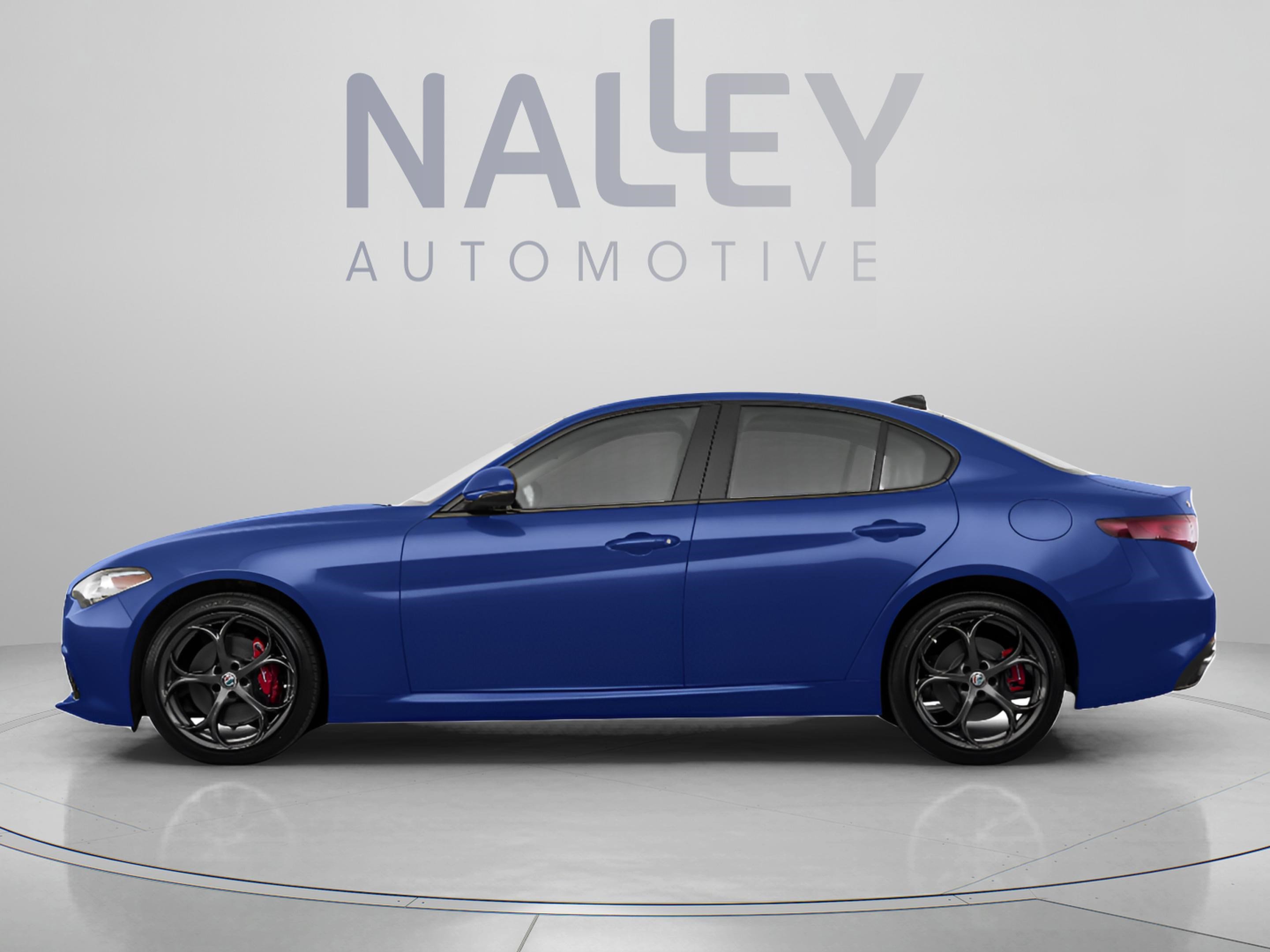 Used 2017 Alfa Romeo Giulia Ti w/ TI Lusso Package RWD image 2