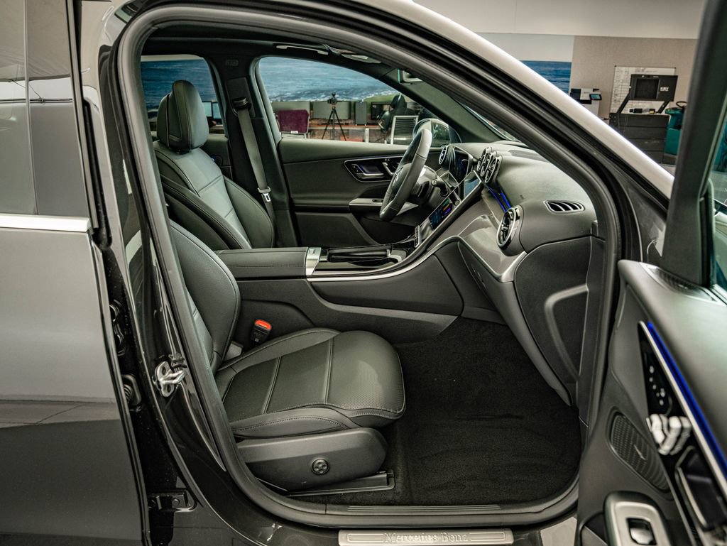 New 2026 Mercedes-Benz GLC 300 4MATIC image 33