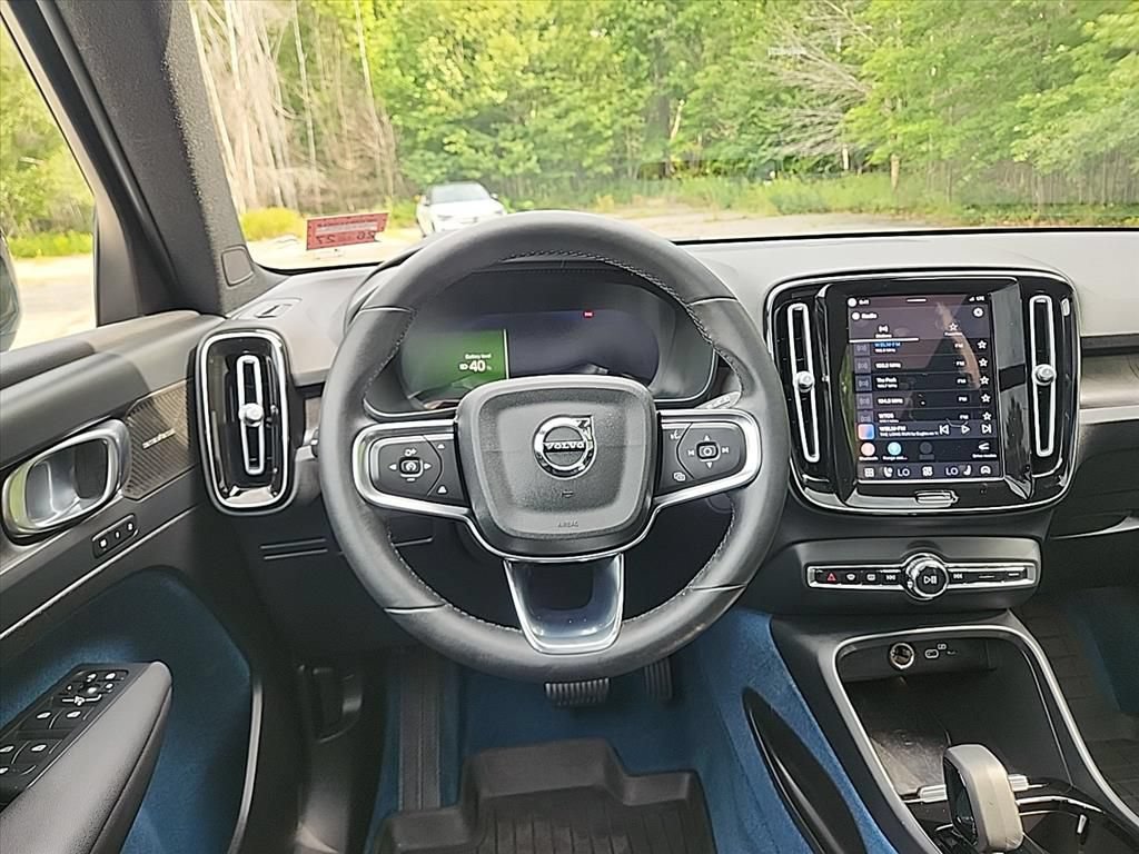 Certified 2023 Volvo XC40 Recharge Ultimate w/ Protection Package Premier AWD/4WD image 31