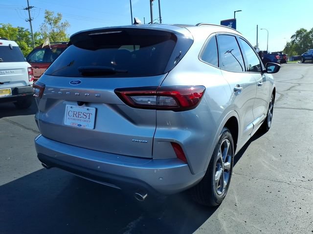 Certified 2023 Ford Escape ST-Line w/ Tech Pack #1 AWD/4WD image 4
