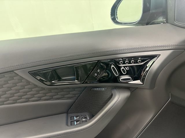Certified 2024 Jaguar F-TYPE R image 19