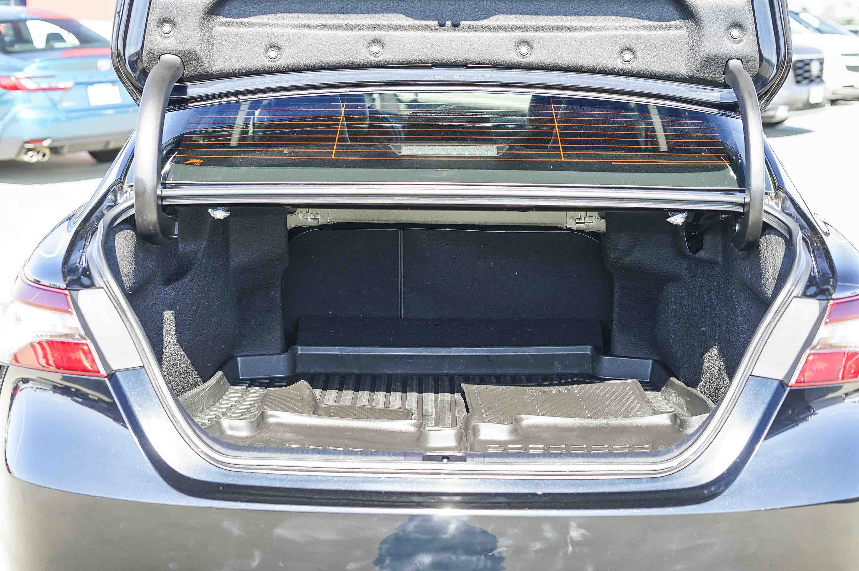 Certified 2024 Toyota Camry SE image 30