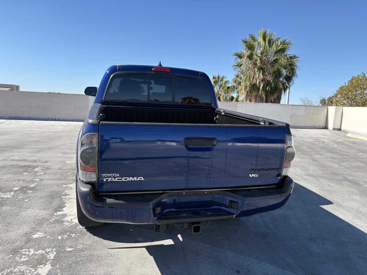 Used 2015 Toyota Tacoma PreRunner image 12