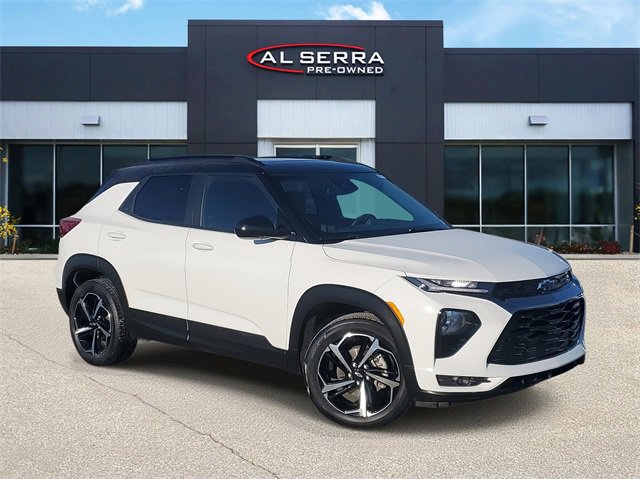 Used 2023 Chevrolet TrailBlazer RS w/ Sun and Liftgate Package image 1