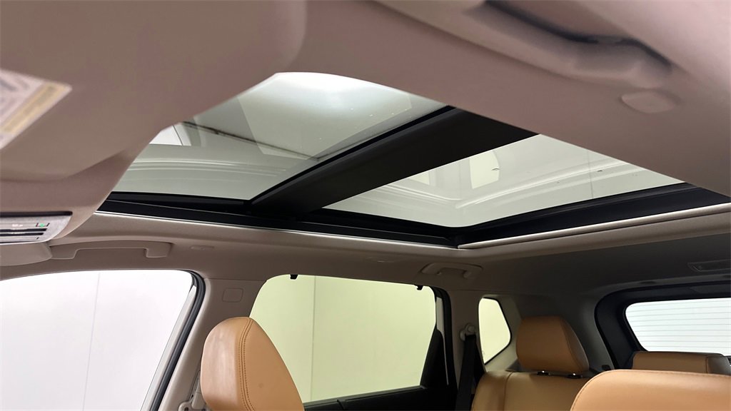 Certified 2023 Nissan Rogue Platinum w/ Platinum Premium Package image 18