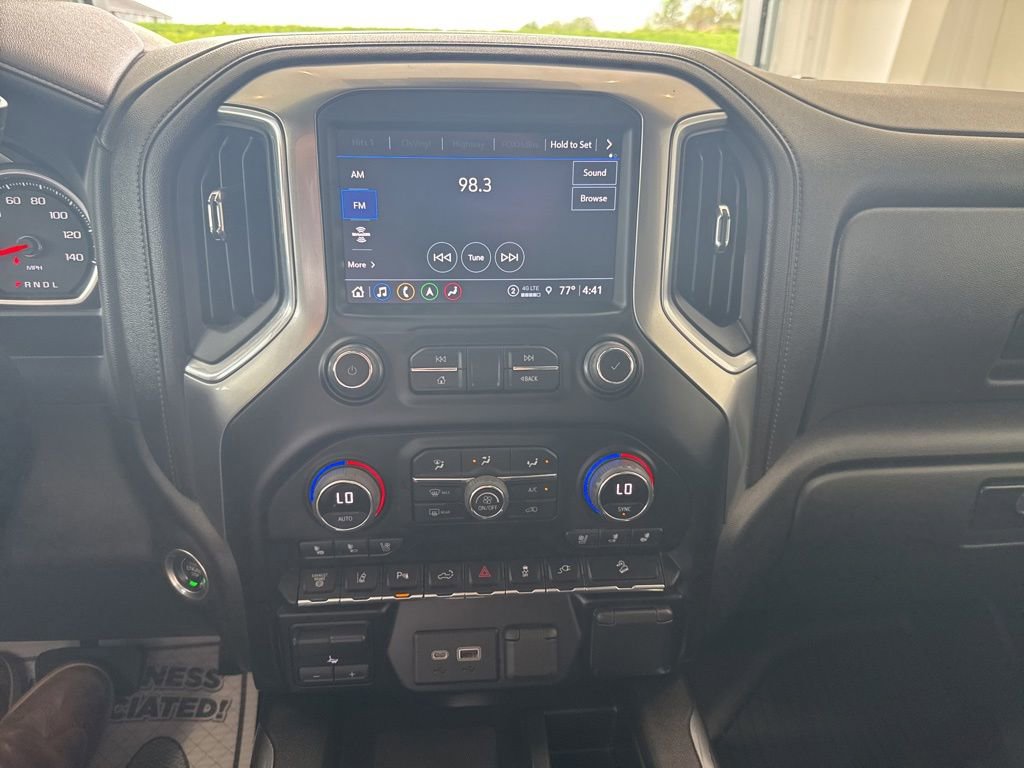 Used 2022 Chevrolet Silverado 2500 LTZ w/ LTZ Premium Package AWD/4WD image 11