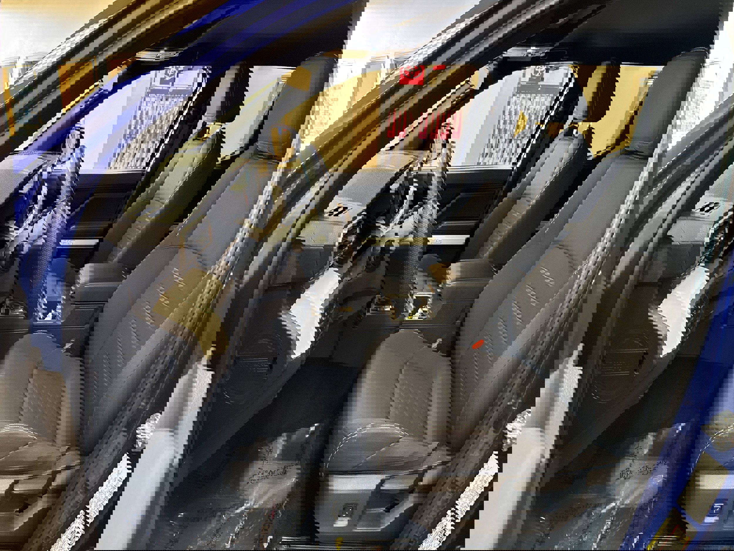 Used 2024 Toyota Tacoma TRD Off-Road image 27