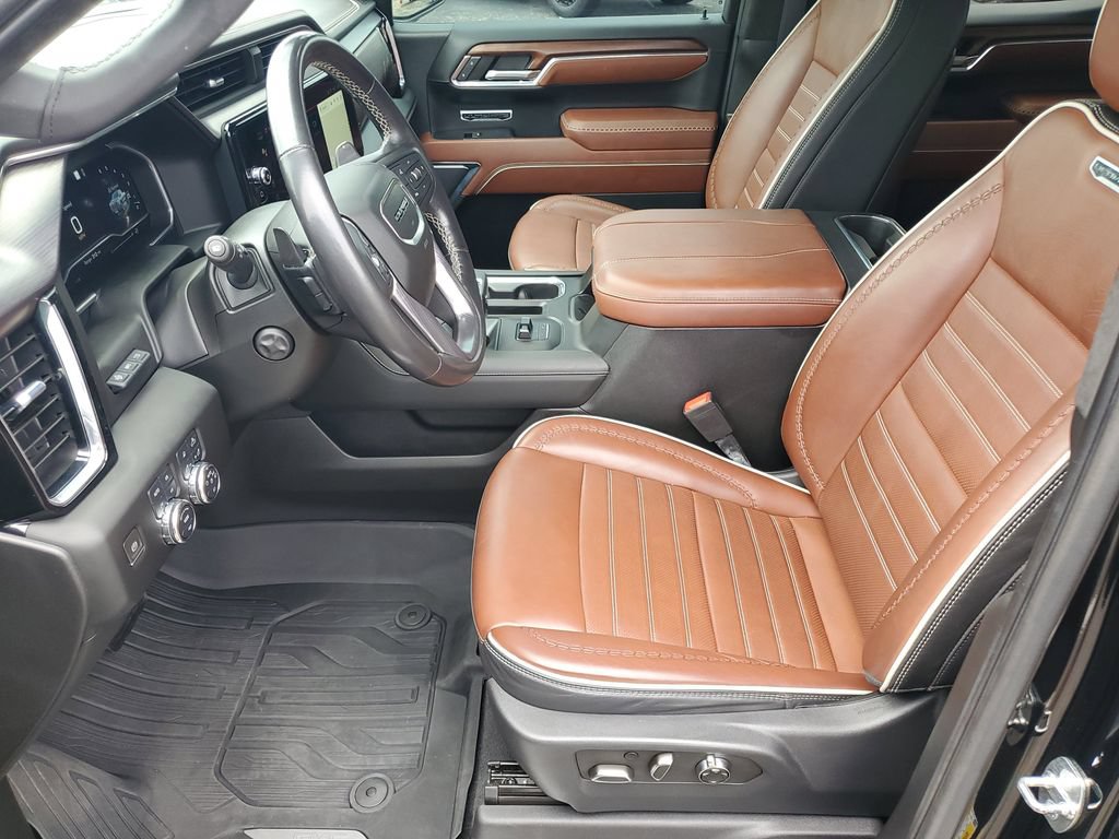 Used 2023 GMC Sierra 1500 Denali Ultimate AWD/4WD image 5