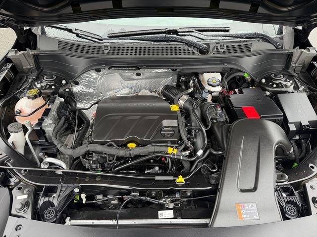 Used 2025 Chevrolet Trax LS image 33
