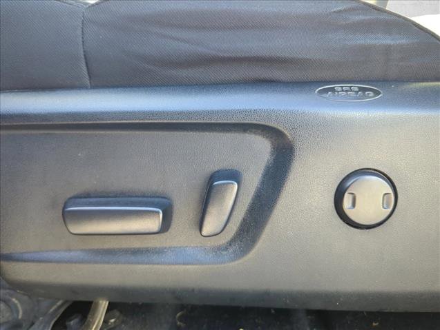 Certified 2017 Toyota Tundra SR5 w/ SR5 Upgrade Package image 9