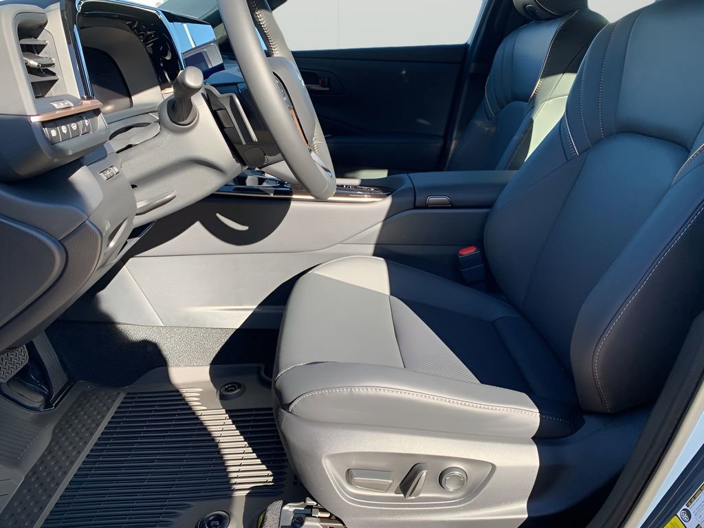 New 2025 Toyota Crown Signia image 10