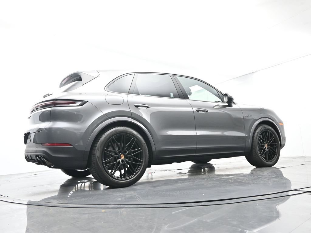 Certified 2026 Porsche Cayenne E-Hybrid AWD/4WD image 51