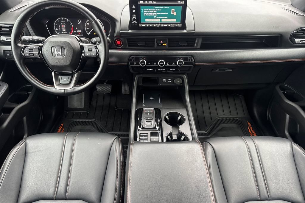 Certified 2025 Honda Pilot TrailSport image 9