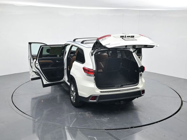 Used 2017 Toyota Highlander Limited Platinum image 48